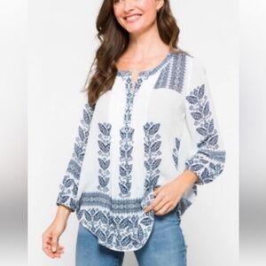Daniel Rainn Pale Sky Womens Large White & Blue Pintuck, Split Neck Bohemian Top